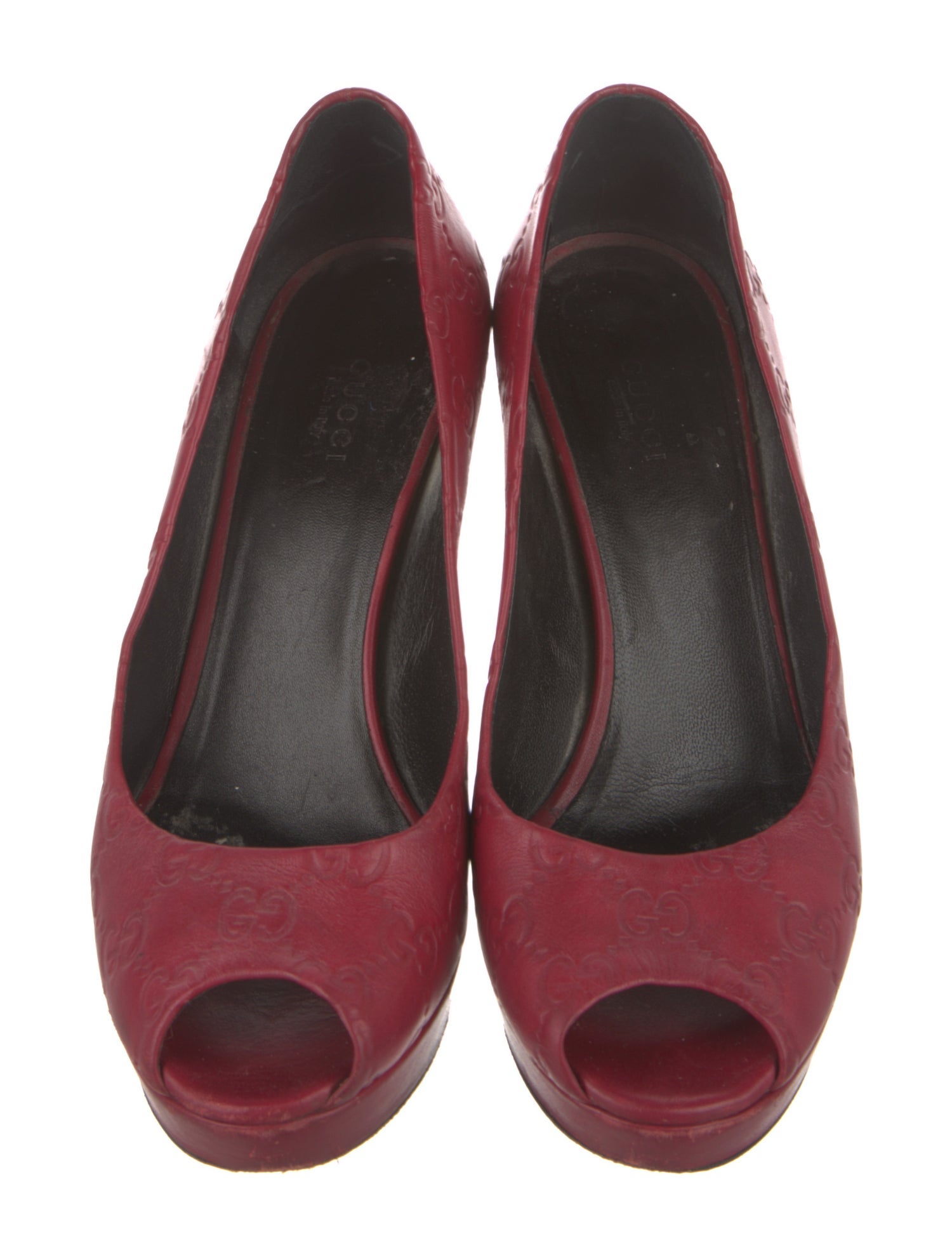 Gucci GG Signature Leather Pumps