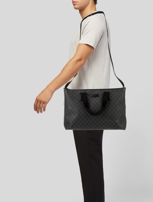 Gucci GG Supreme Weekender Bag