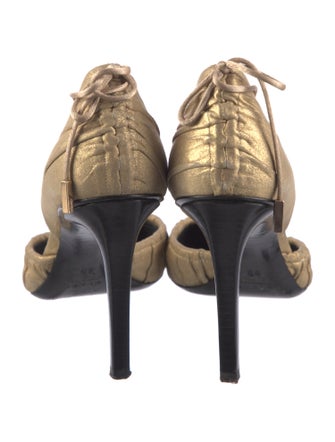 Gucci Leather Pleated Accents D'Orsay Pumps