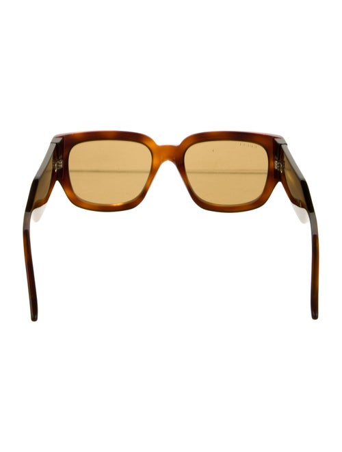 Gucci Oversize Tinted Sunglasses