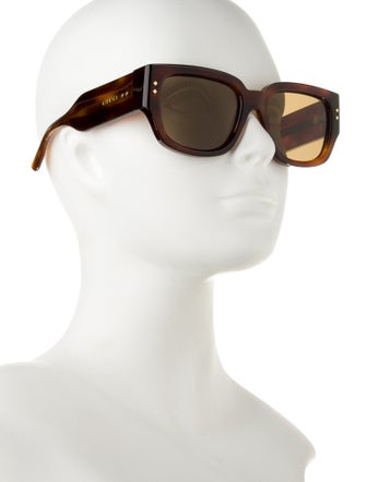 Gucci Oversize Tinted Sunglasses