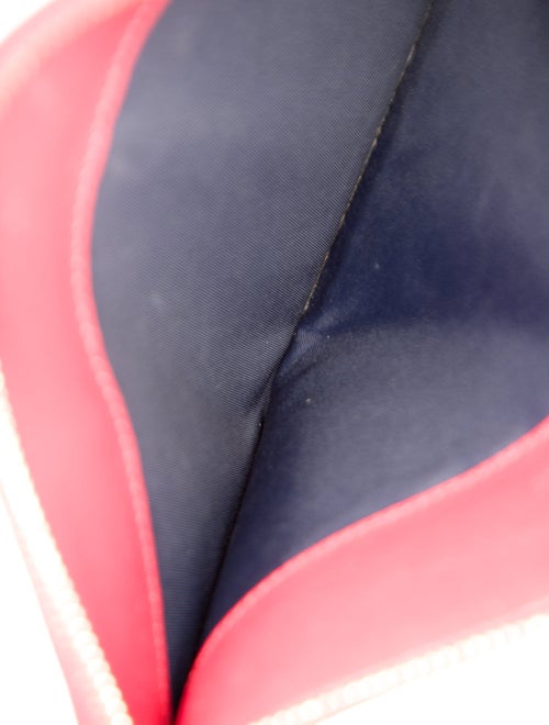 Gucci GG Supreme Clutch