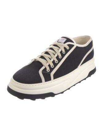 Gucci GG Canvas Canvas Sneakers