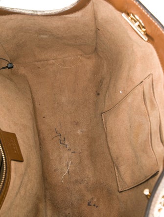 Gucci GG Supreme Padlock Medium