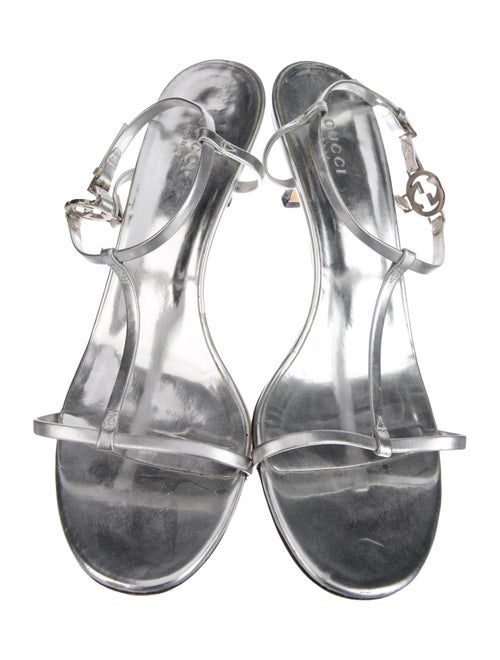 Gucci Interlocking G Logo Leather T-Strap Sandals