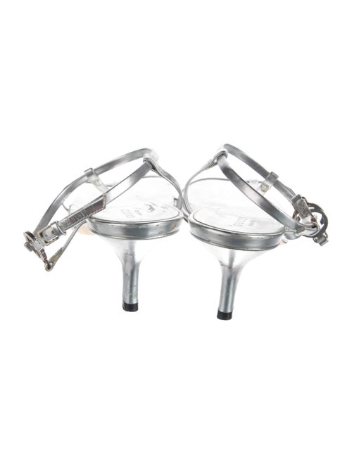 Gucci Interlocking G Logo Leather T-Strap Sandals