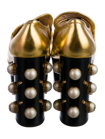 Gucci Faux Pearl Accents Leather Pumps