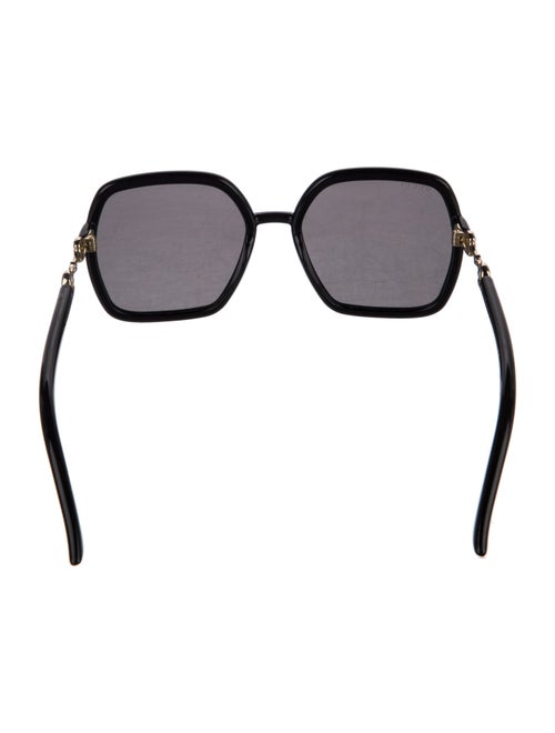Gucci Oversize Tinted Sunglasses