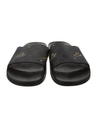 Gucci GG Supreme Slides