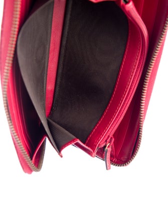Gucci Gucci Marmont Double G Logo Continental Wallet Double G Logo Continental Wallet