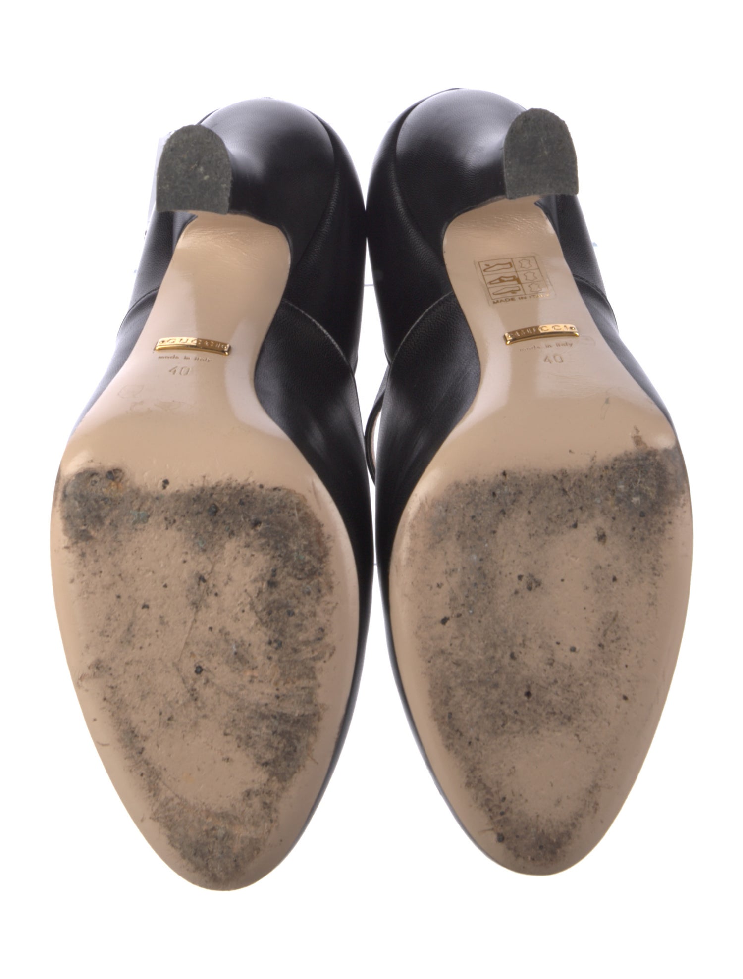 Gucci Faux Pearl Accents Leather D'Orsay Pumps