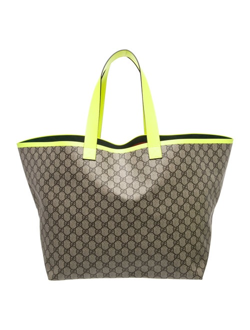 Gucci GG Supreme Totissima Medium