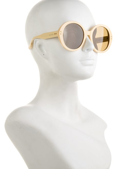 Gucci Oversize Tinted Sunglasses