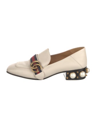 Gucci Double G Logo Leather Pumps