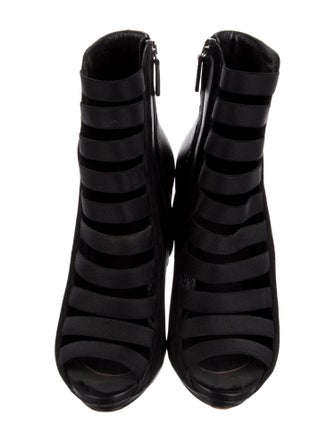 Gucci Leather Cutout Accent Boots