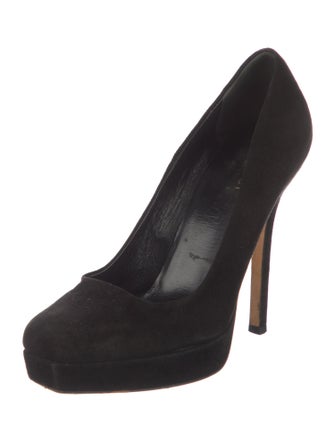 Gucci Suede Pumps