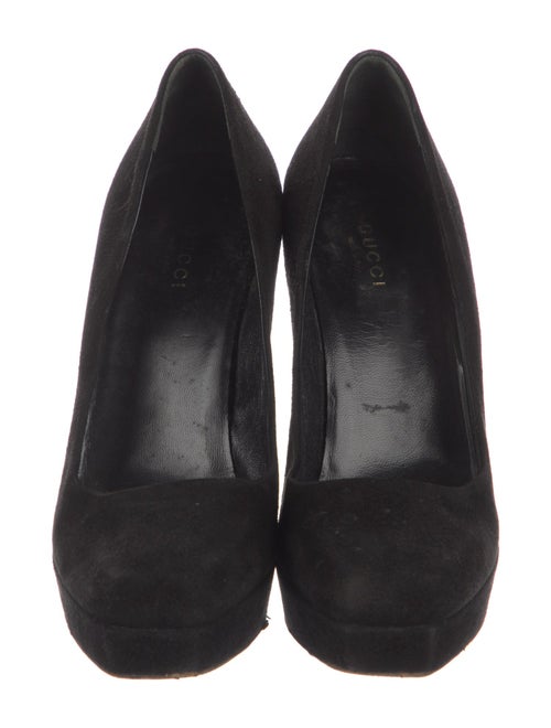 Gucci Suede Pumps