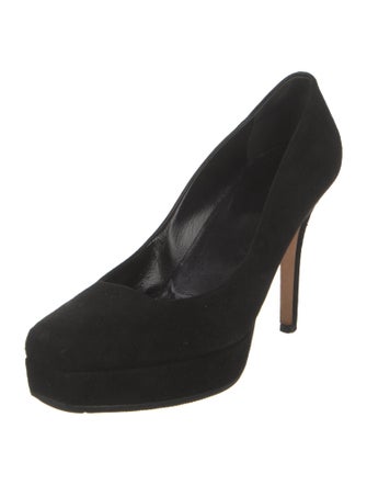 Gucci Suede Pumps