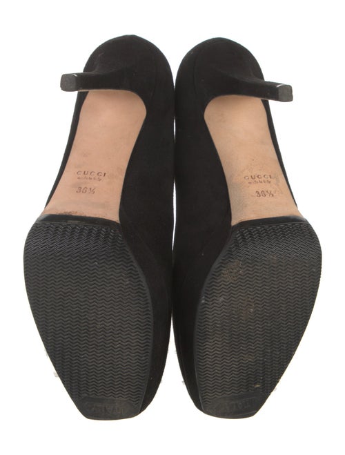 Gucci Suede Pumps