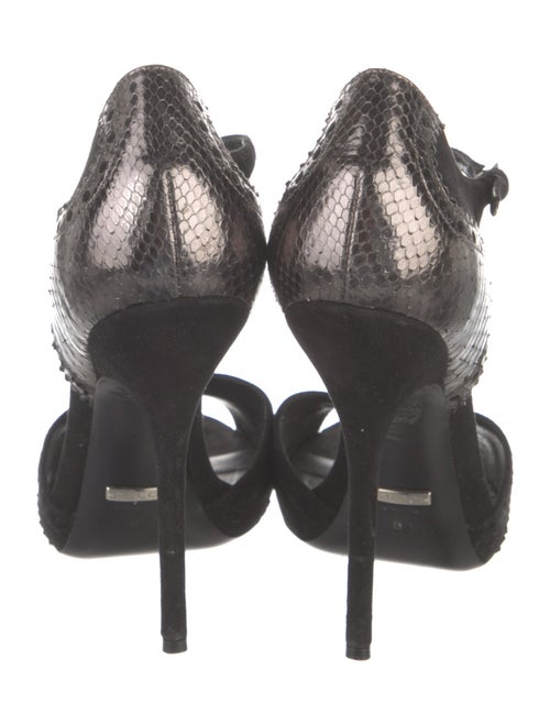 Gucci Suede Lasercut Accents D'Orsay Pumps