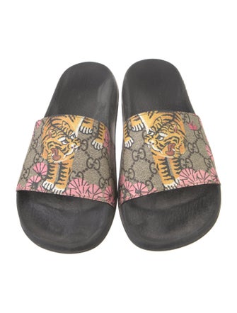 Gucci GG Signature Rubber Slides