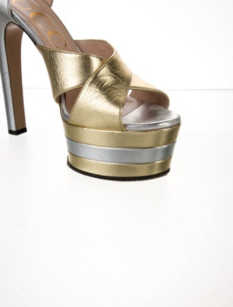 Gucci Double G Logo Leather Sandals