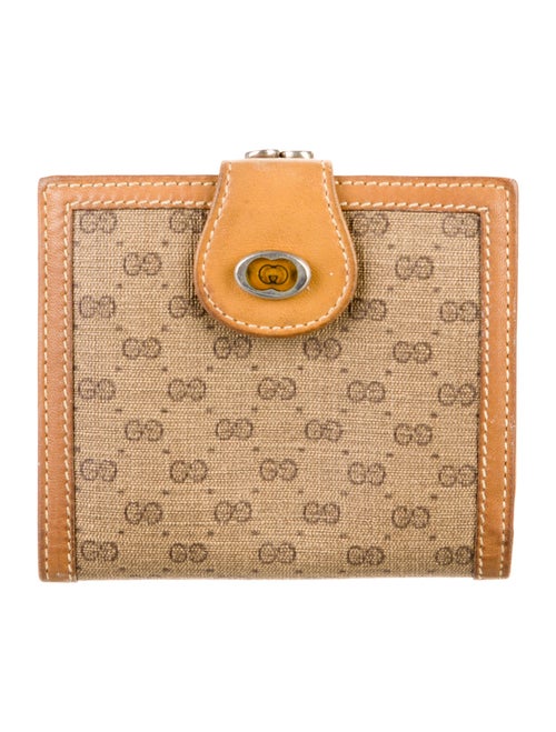 Gucci Interlocking G Logo Compact Wallet