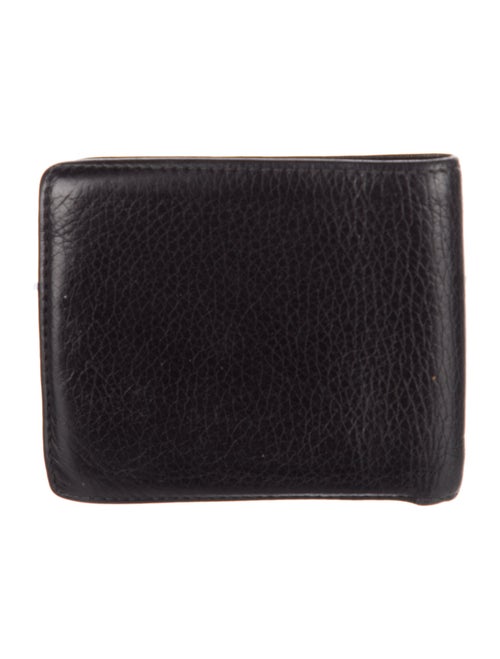 Gucci Interlocking G Logo Leather Compact Wallet