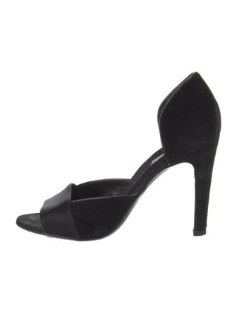 Gucci Velvet D'Orsay Pumps