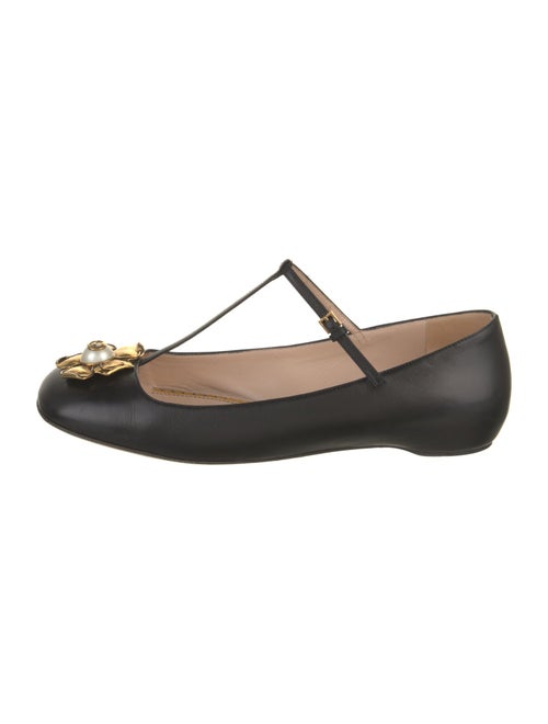 Gucci Faux Pearl Accents Leather Ballet Flats