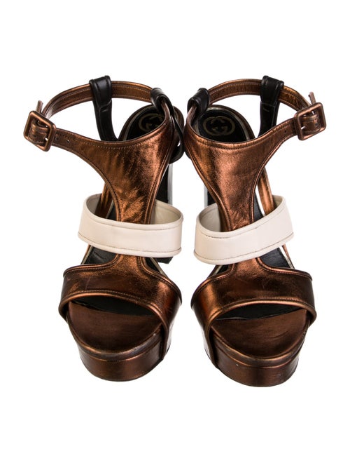 Gucci Leather Colorblock Pattern T-Strap Pumps