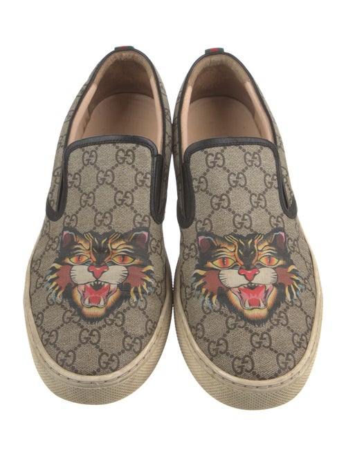 Gucci GG Supreme Loafers