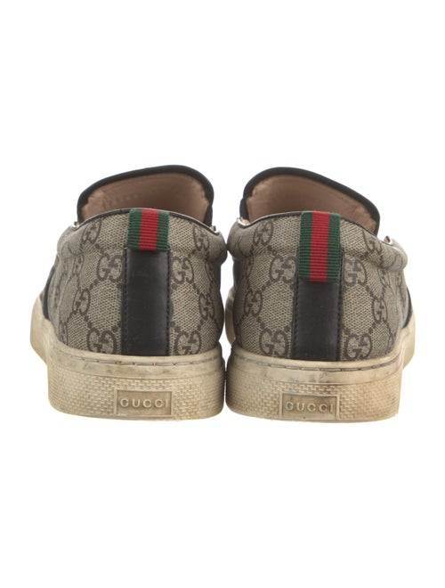Gucci GG Supreme Loafers
