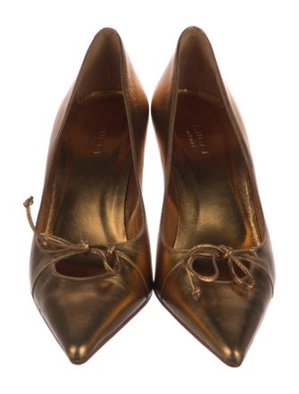 Gucci Leather Bow Accents Pumps