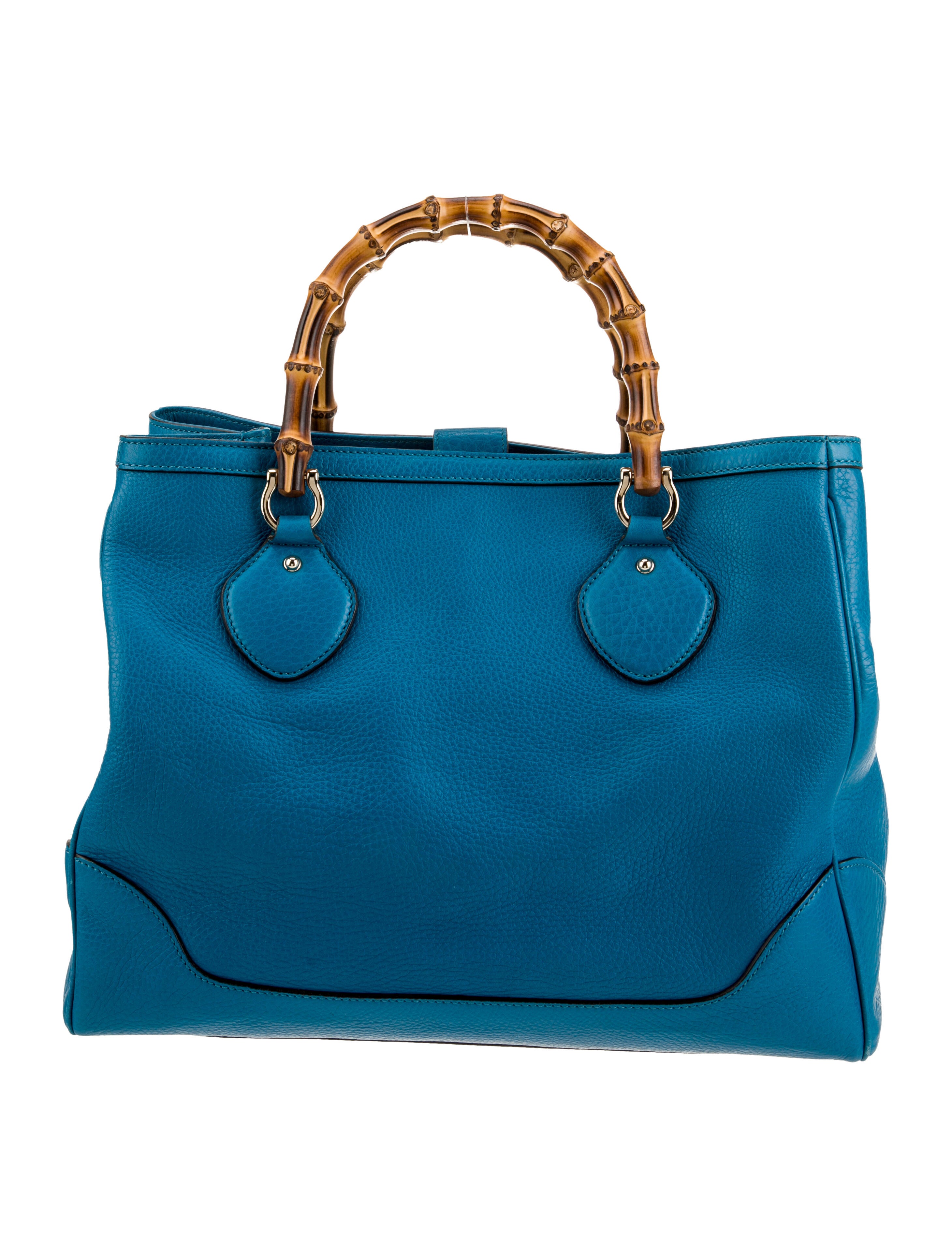 Gucci GG Canvas Diana Medium Vintage