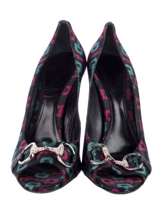 Gucci Horsebit Accent Satin Pumps