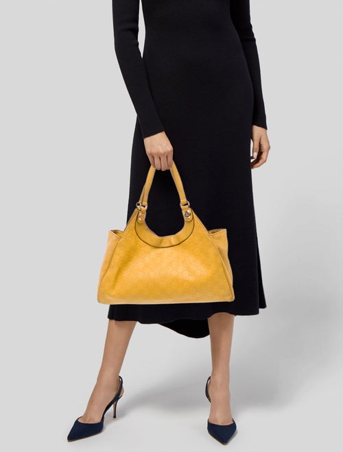 Gucci GG Signature Charmy