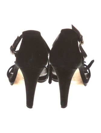 Gucci Suede Fringe Trim Accent T-Strap Sandals