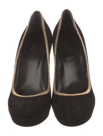 Gucci Suede Pumps