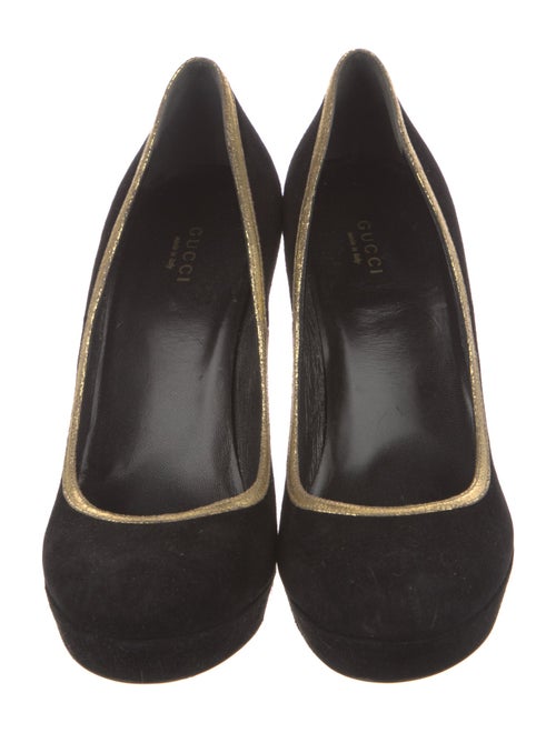 Gucci Suede Pumps