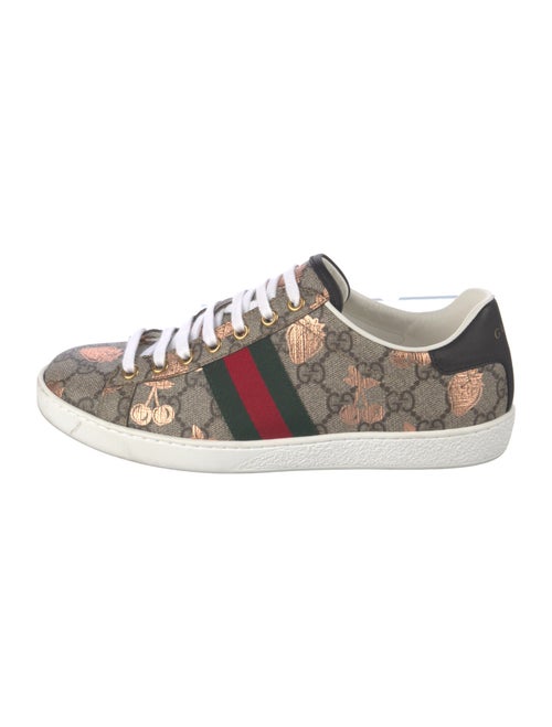 Gucci GG Supreme Sneakers