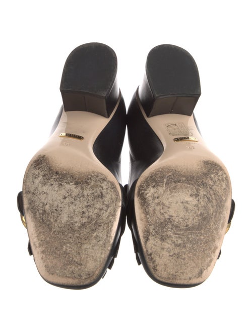 Gucci Double G Logo Leather Pumps