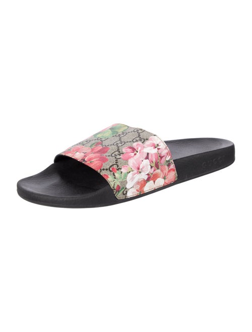 Gucci GG Supreme Slides