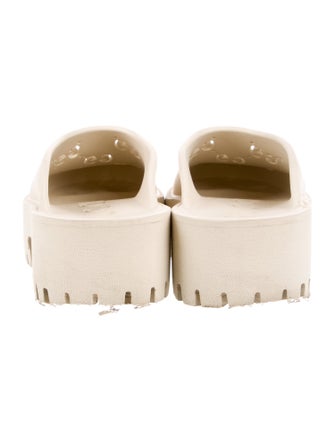Gucci GG Logo Rubber Mules