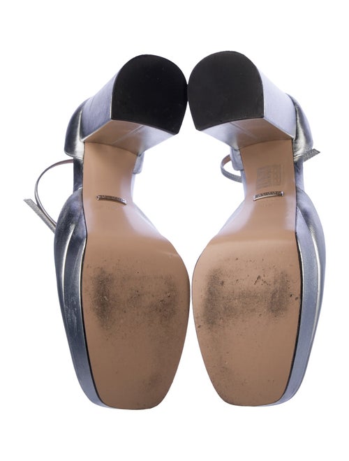 Gucci Double G Logo Leather D'Orsay Pumps