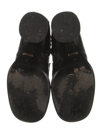 Gucci Chain-Link Accent Leather Boots