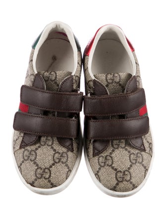 Gucci Low Top Sneakers