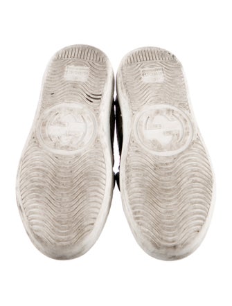 Gucci Low Top Sneakers