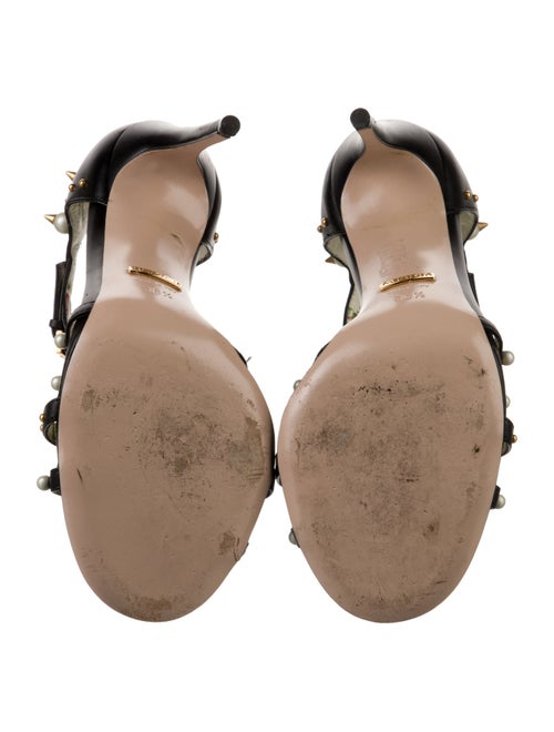 Gucci Bee Accent Leather T-Strap Sandals