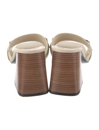 Gucci Quilted Pattern Leather Slides